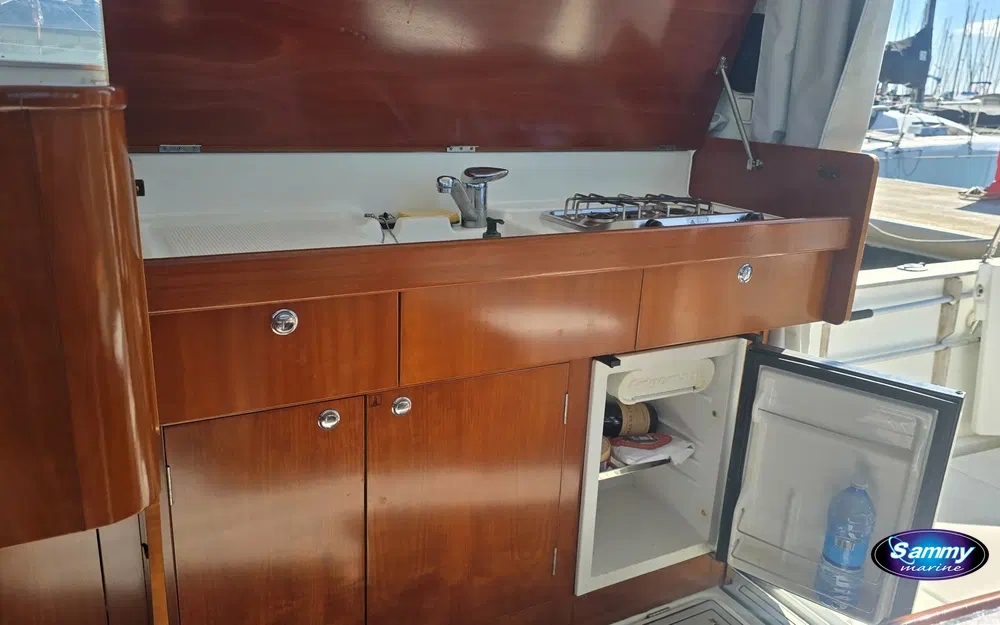 slider 15 Beneteau Antares Serie 9 Limited