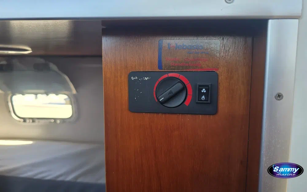 slider 19 Beneteau Antares Serie 9 Limited