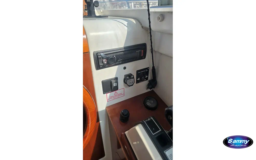 slider 6 Beneteau Antares Serie 9 Limited