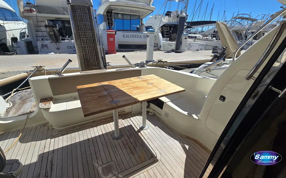 slider 4 Cranchi Atlantique 40 Fly