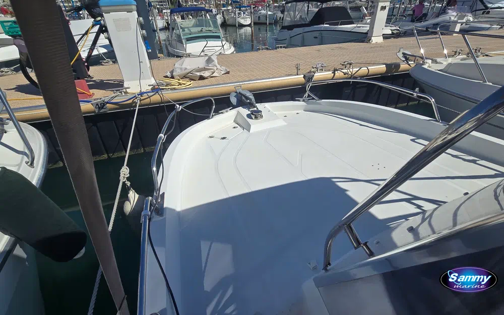 slider 3 Beneteau Flyer 6 SunDeck