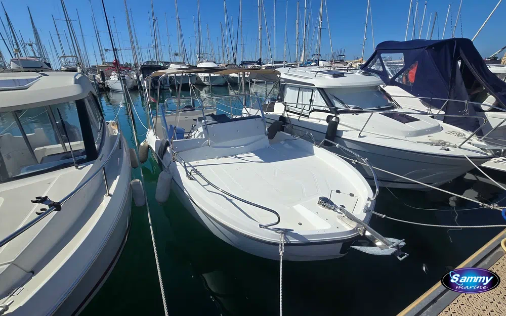 slider 2 Beneteau Flyer 6 SunDeck
