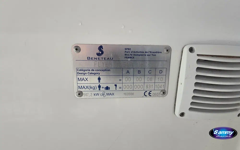 slider 18 Beneteau Flyer 6 SunDeck