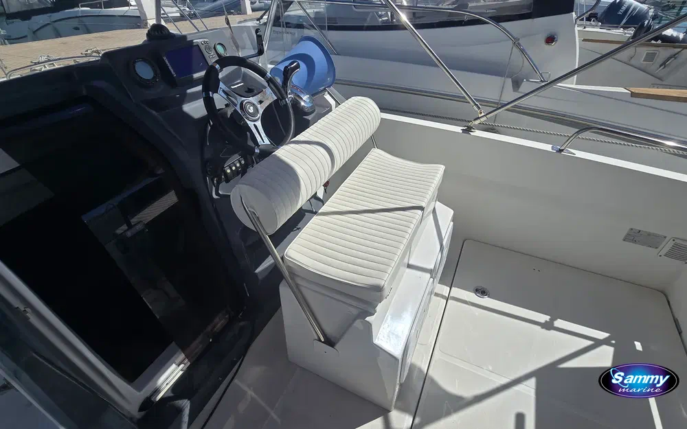 slider 7 Beneteau Flyer 6 SunDeck