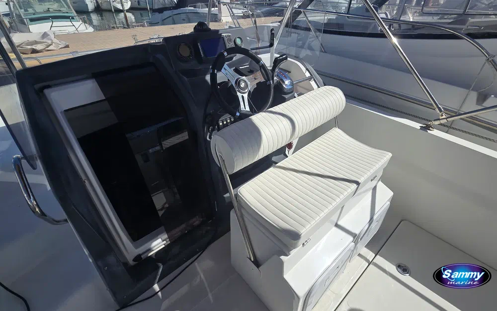 slider 8 Beneteau Flyer 6 SunDeck