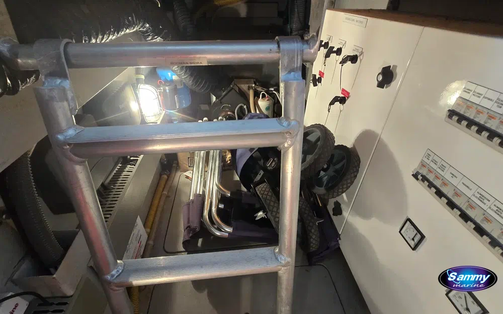 slider 56 Rodman Muse 44