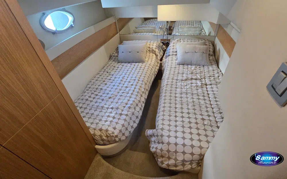 slider 37 Rodman Muse 44