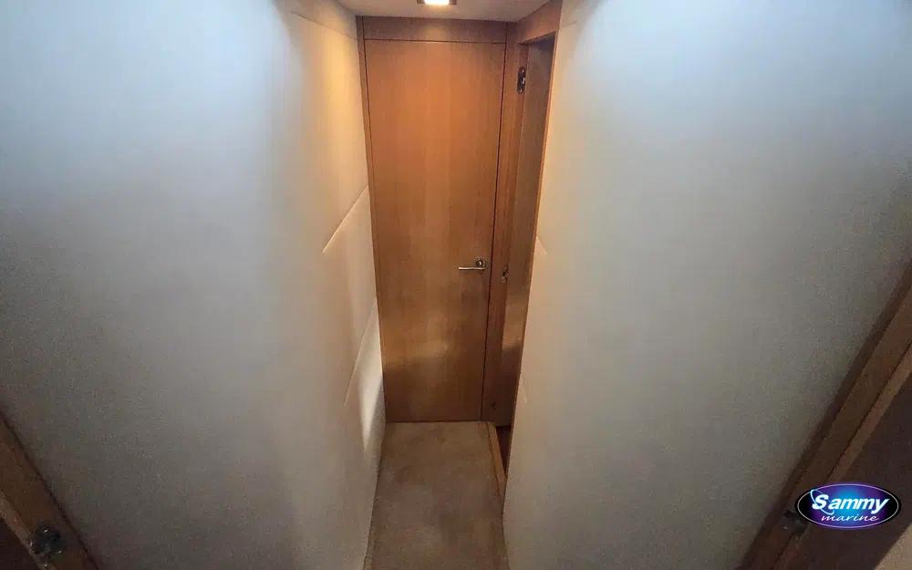 slider 34 Rodman Muse 44