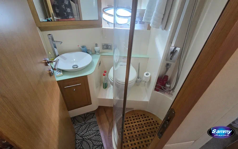 slider 40 Rodman Muse 44