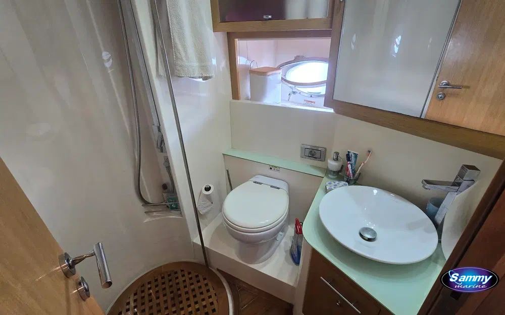 slider 47 Rodman Muse 44