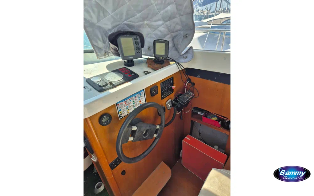 slider 9 Beneteau Antares 605