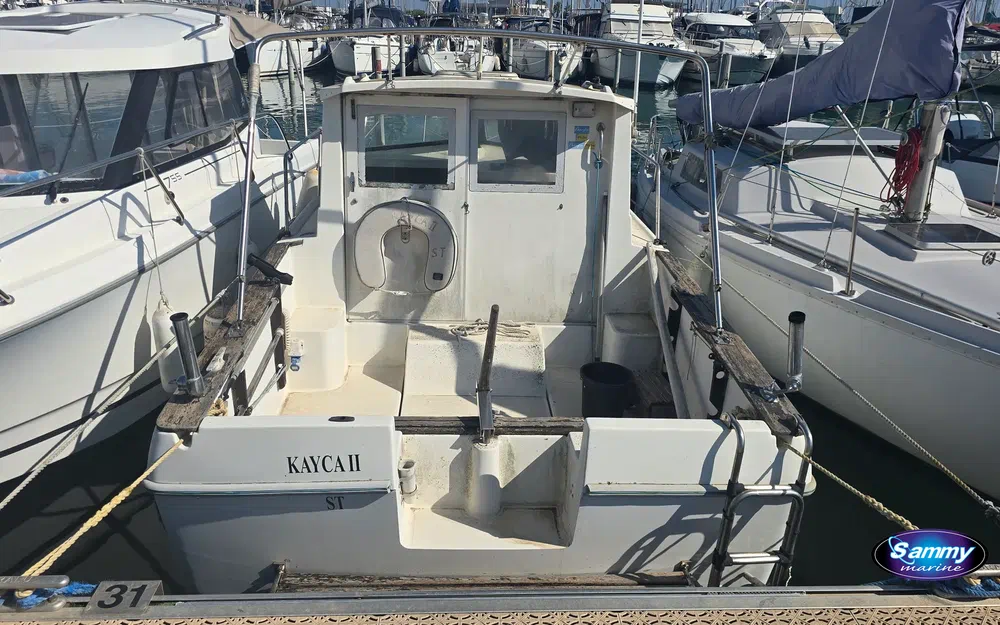 slider 3 Beneteau Antares 605
