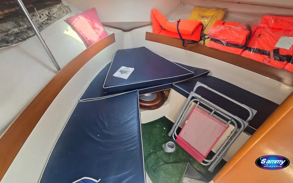slider 10 Beneteau Antares 605