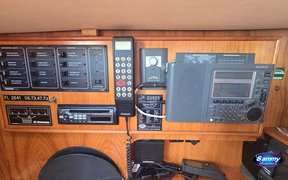 slider 15 Jeanneau Sun Odyssey 33