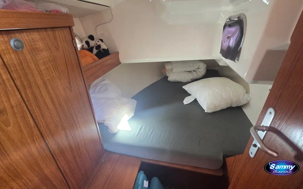 slider 25 Jeanneau Sun Odyssey 33