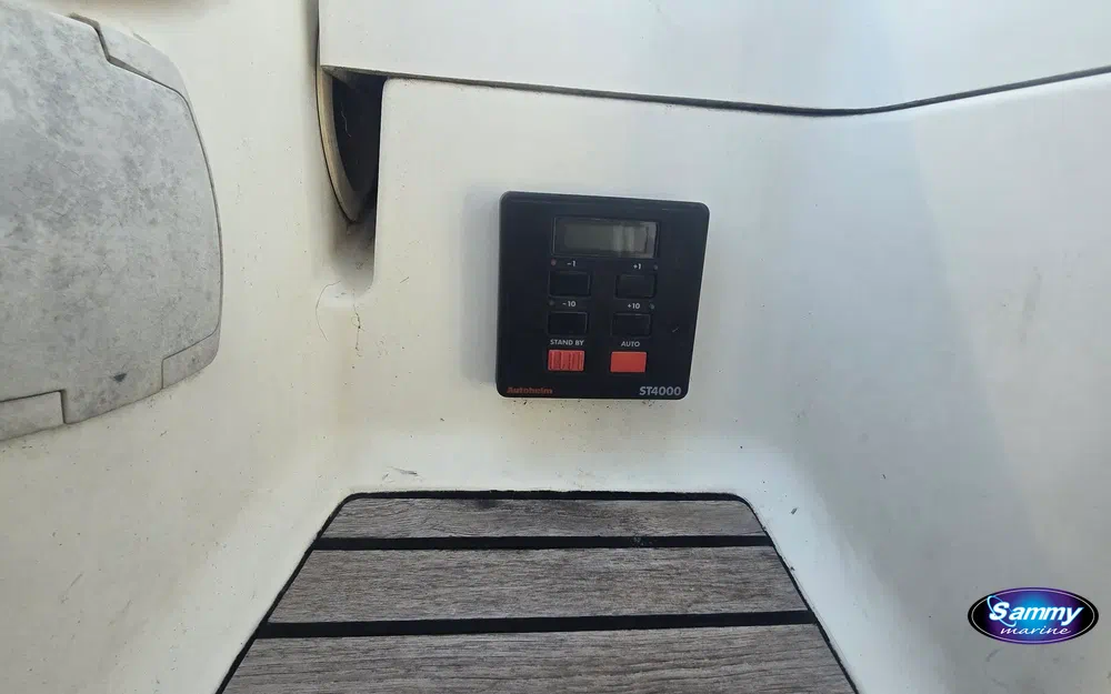slider 5 Jeanneau Sun Odyssey 33