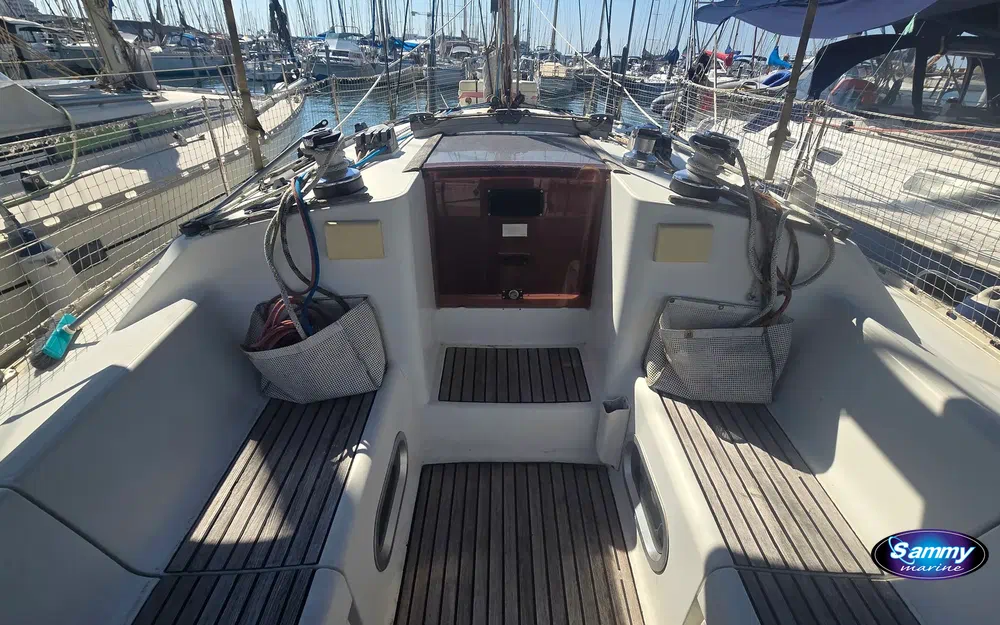 slider 7 Jeanneau Sun Odyssey 33