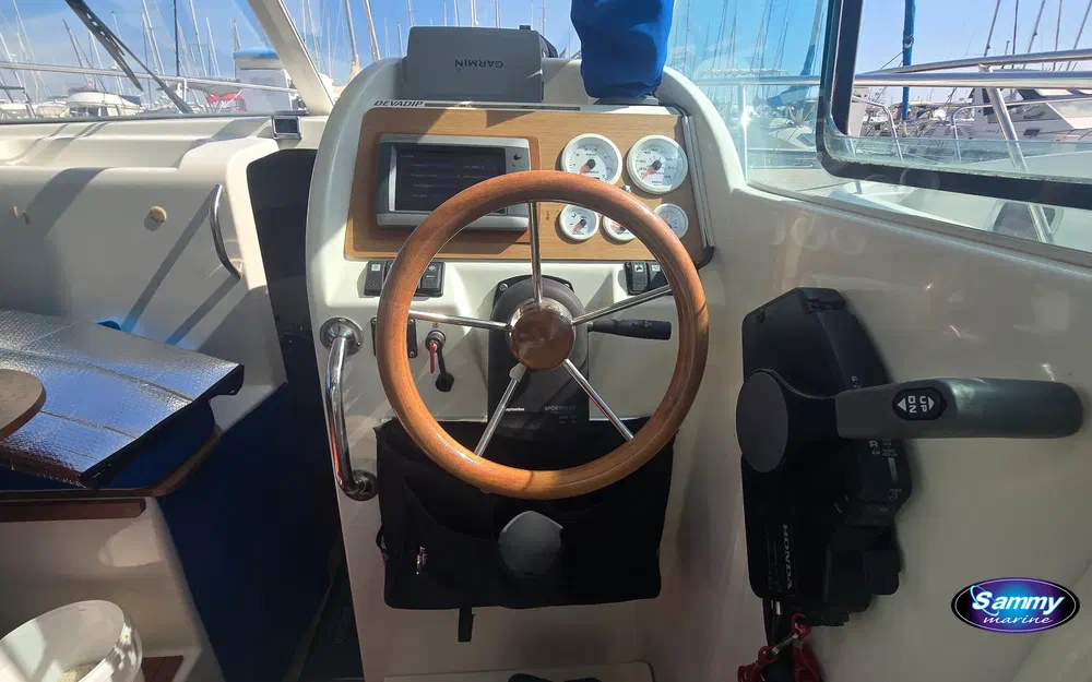 slider 19 Jeanneau Merry Fisher 725