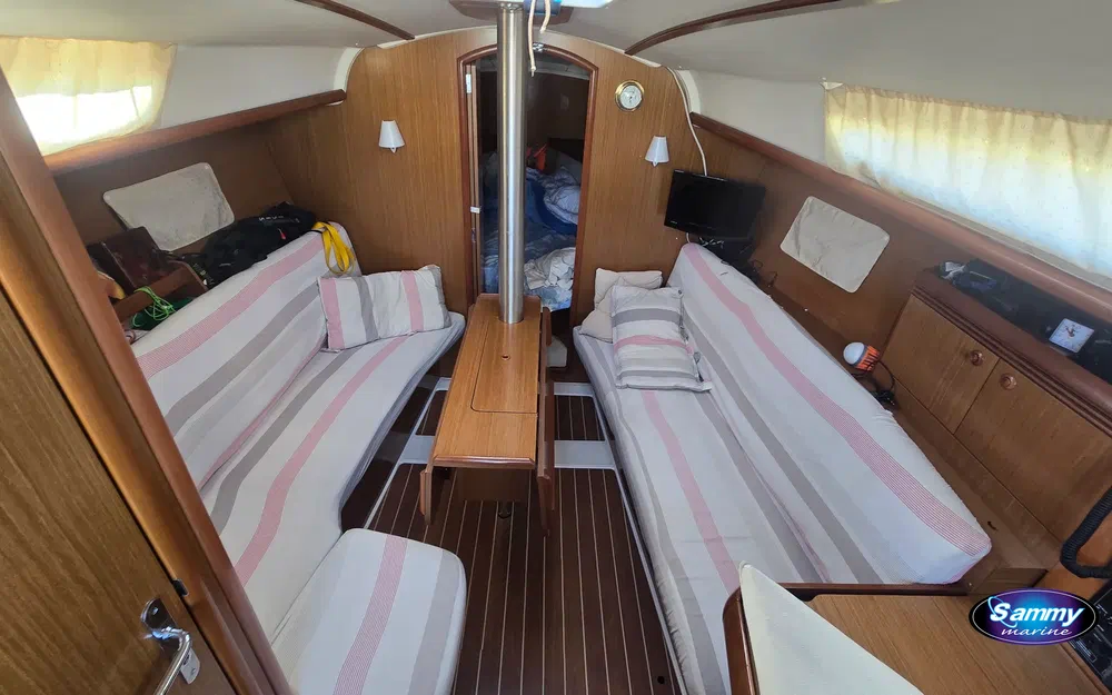 slider 22 Jeanneau Sun Odyssey 32.1
