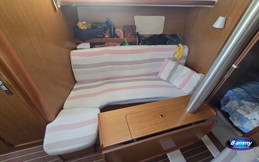 slider 24 Jeanneau Sun Odyssey 32.1