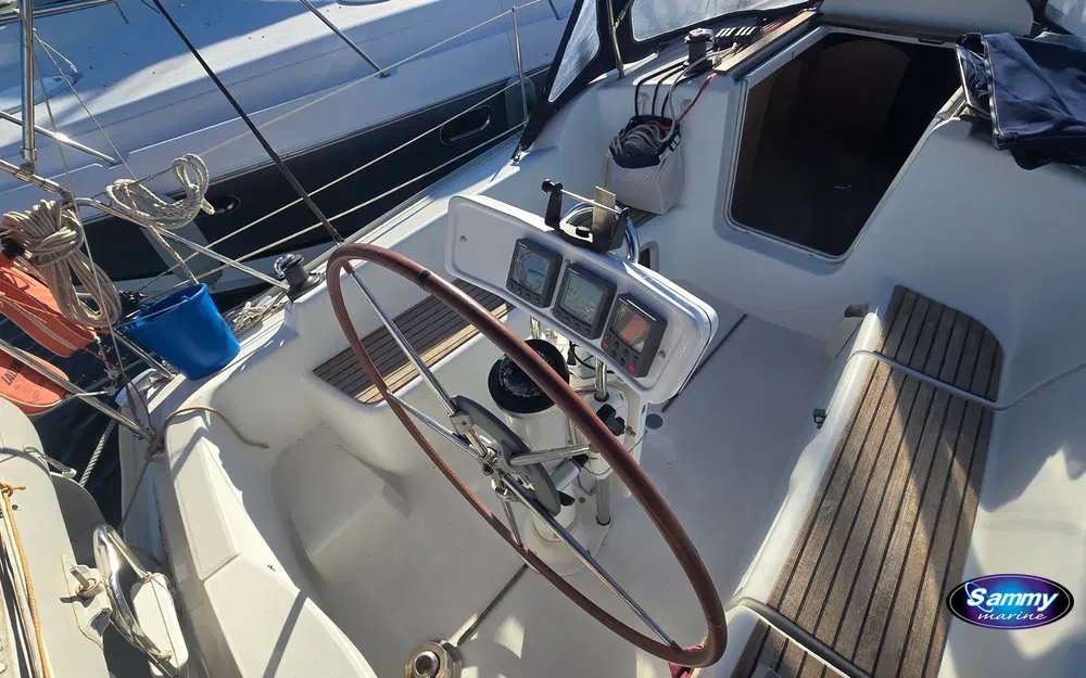 slider 12 Jeanneau Sun Odyssey 32.1