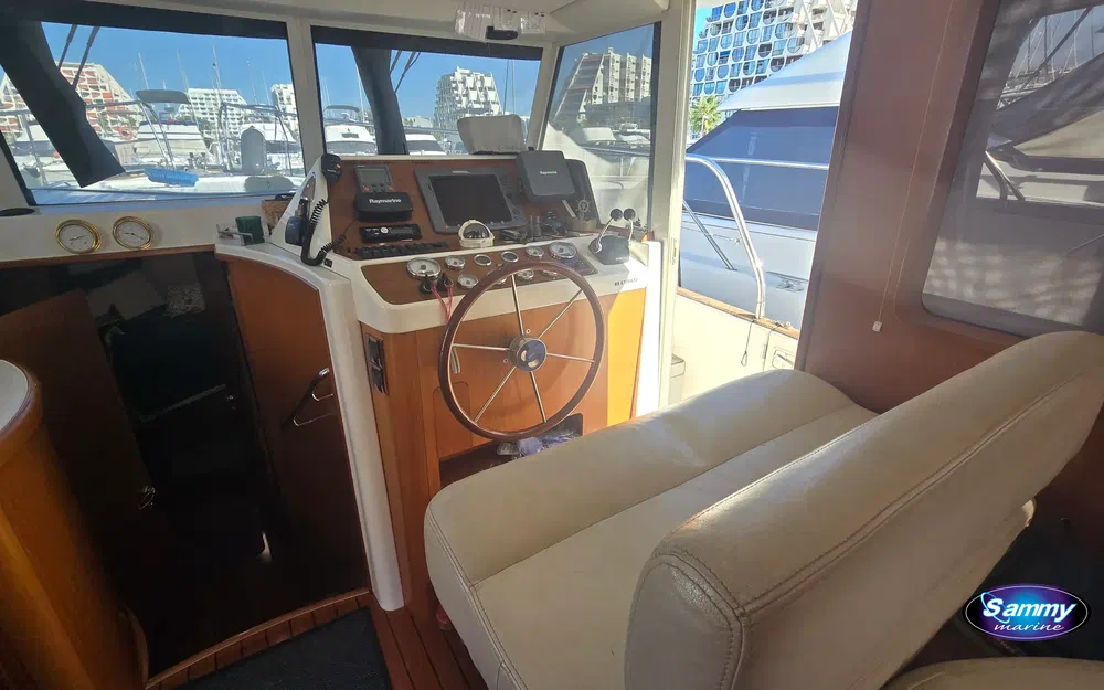slider 15 Beneteau Swift Trawler 42