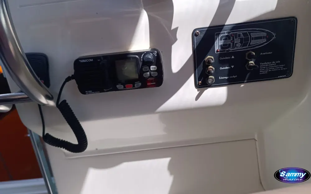 slider 7 Beneteau Flyer 11 GP