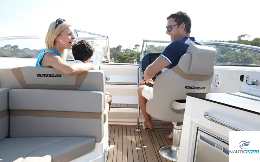 slider 7 Quicksilver Activ 805 Cruiser