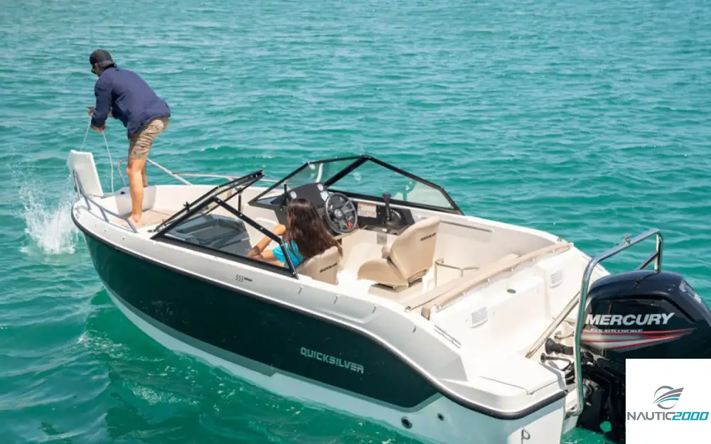 slider 4 Quicksilver Activ 555 Bowrider