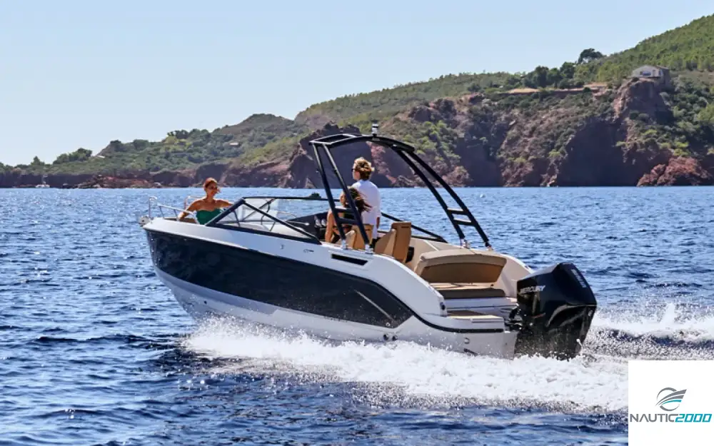slider 2 Quicksilver Activ 675 Bowrider