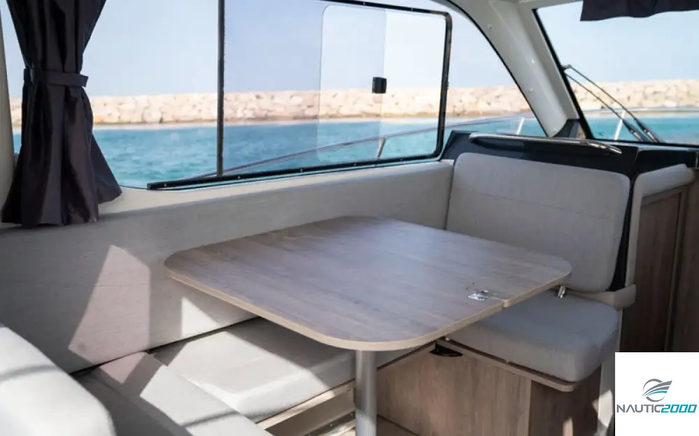 slider 8 Quicksilver Activ 905 Weekend