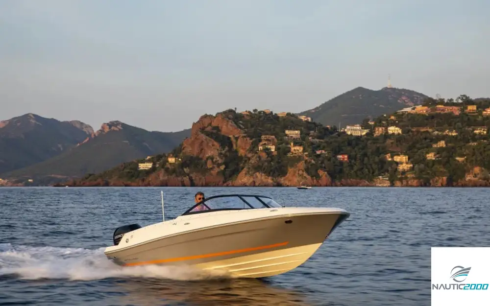 slider 0 Bayliner VR4 OB