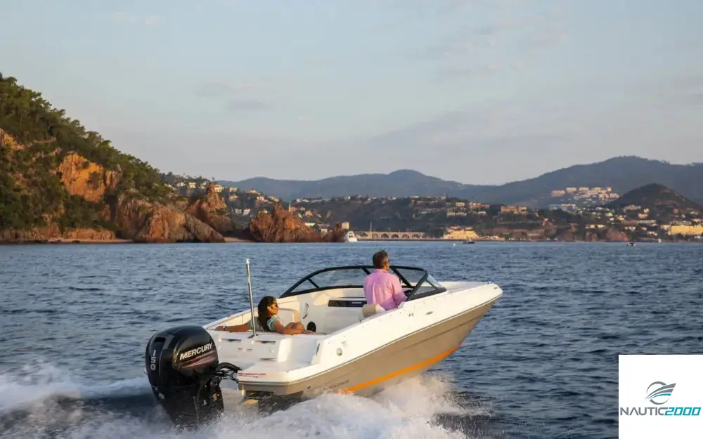 slider 4 Bayliner VR4 OB