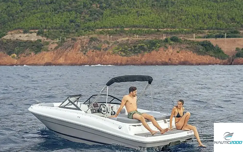 slider 8 Bayliner VR4 OB