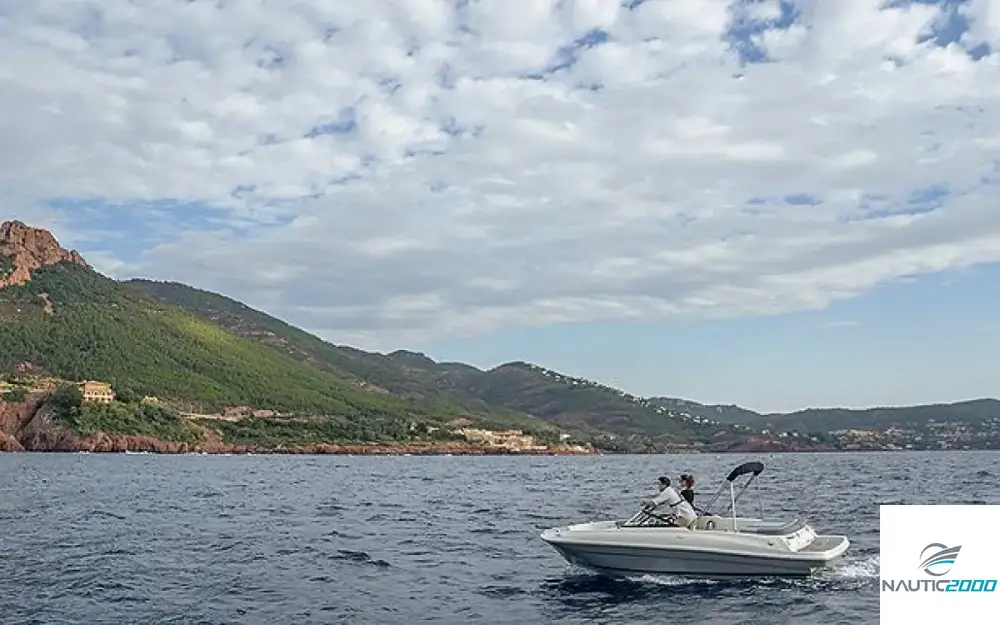 slider 10 Bayliner VR4 OB