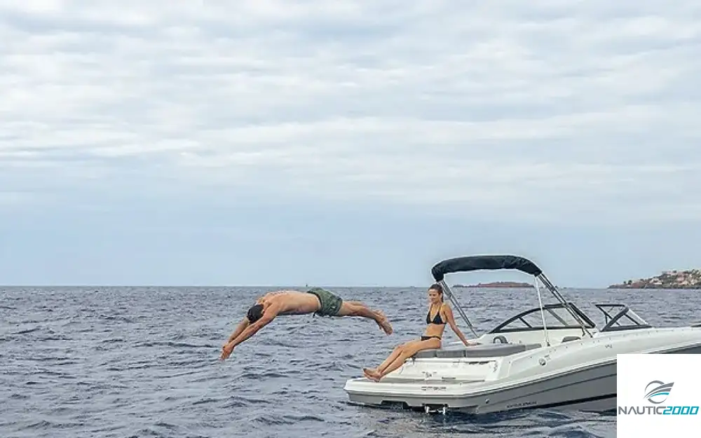 slider 12 Bayliner VR4 OB