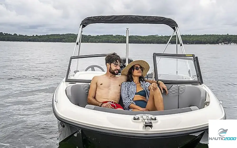 slider 10 Bayliner Element M17