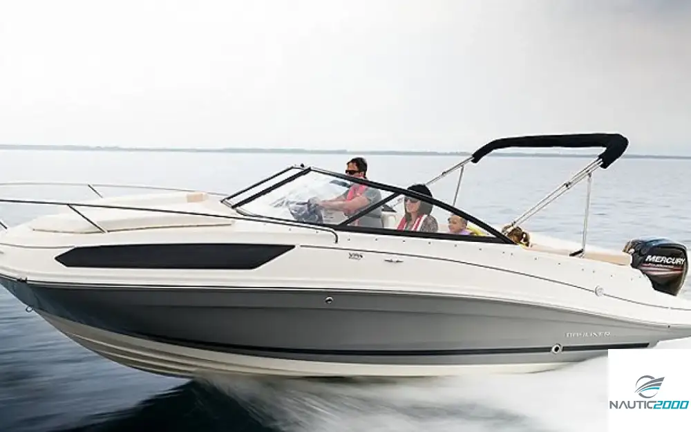slider 0 Bayliner VR5 Cuddy OB