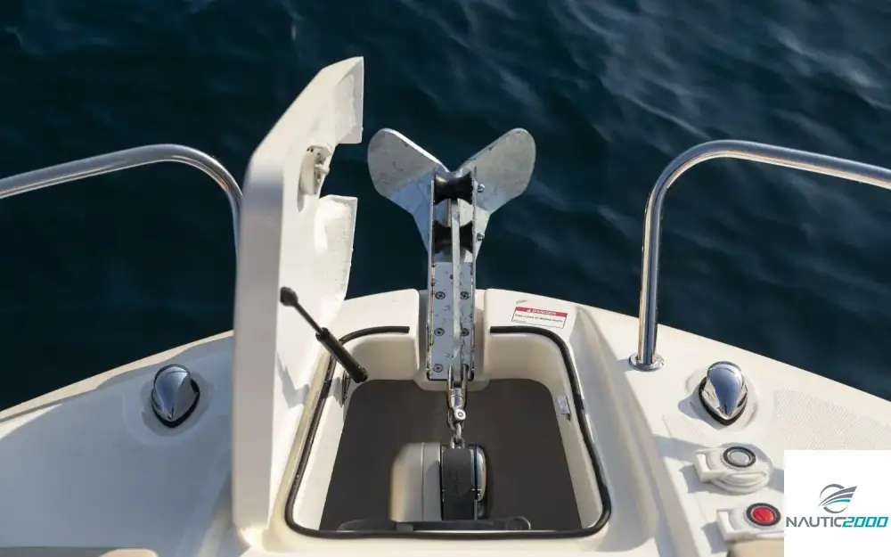 slider 9 Bayliner VR6 Cuddy