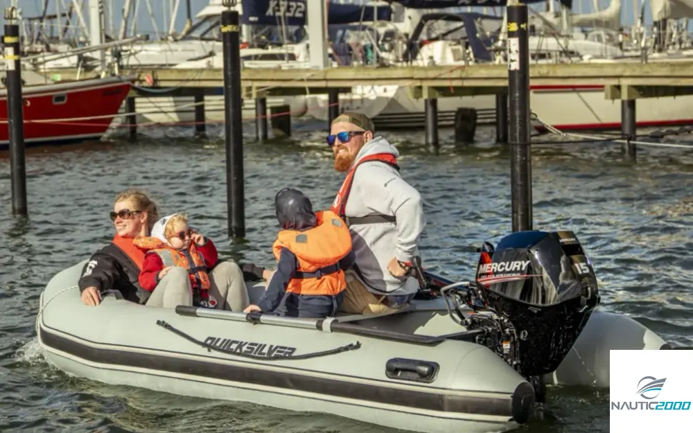 slider 1 Fourstroke 15 CV EFI
