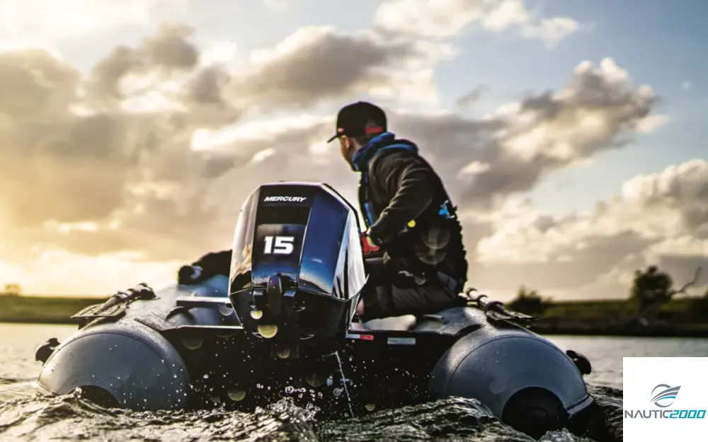 slider 0 Fourstroke 15 CV EFI