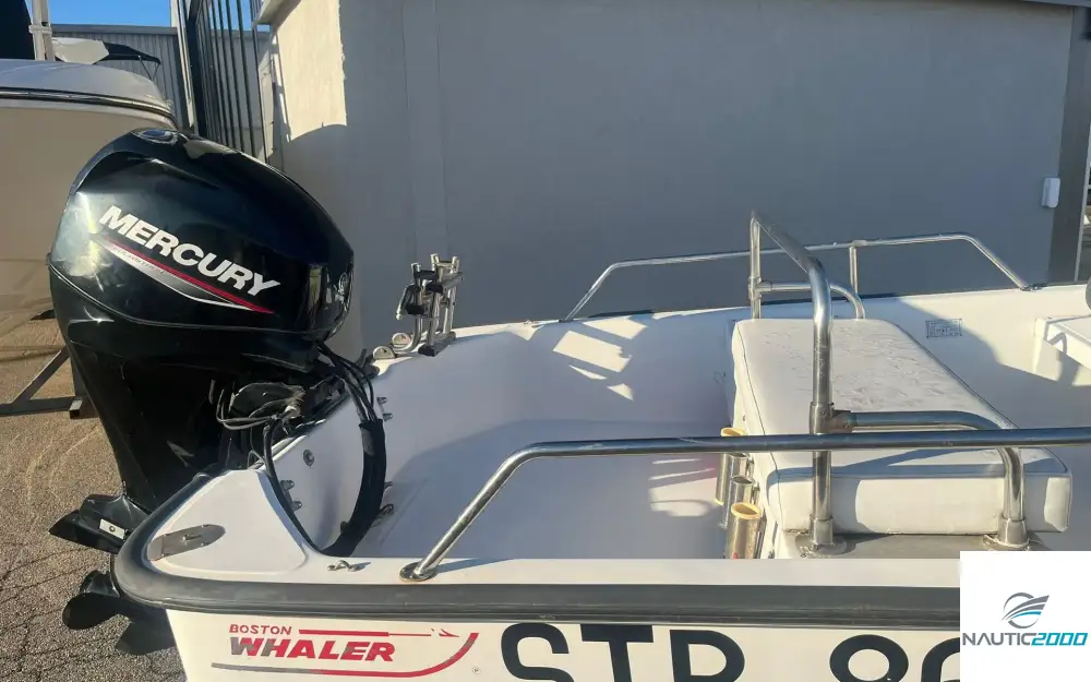 slider 5 Boston Whaler  13 Sport