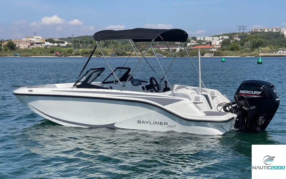 slider 0 Bayliner Element M17