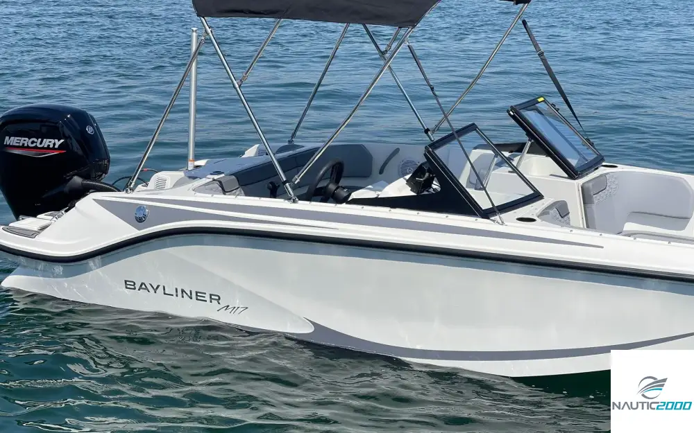 slider 1 Bayliner Element M17