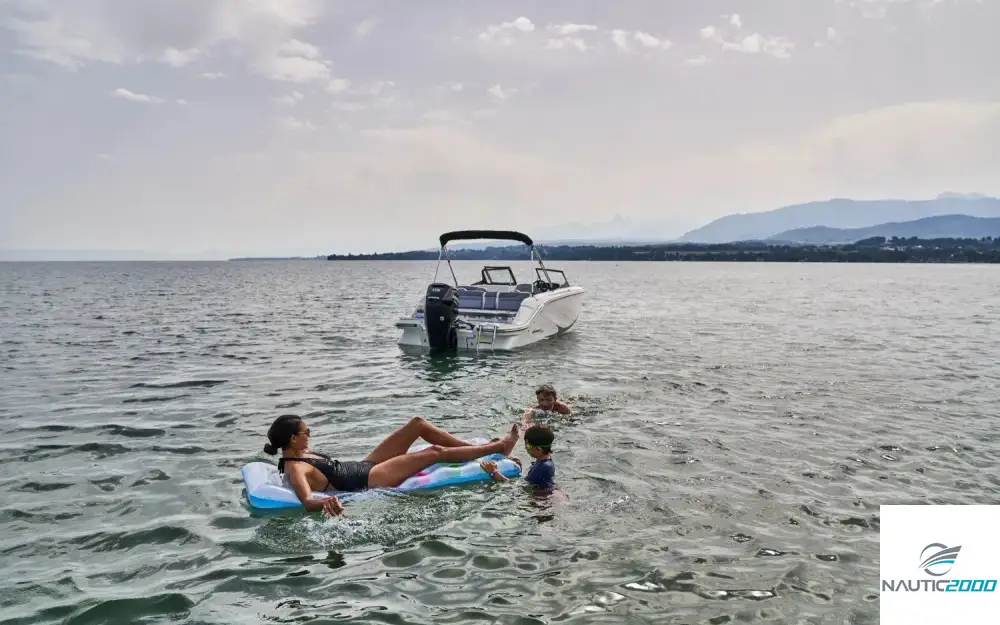 slider 6 Bayliner Element M19