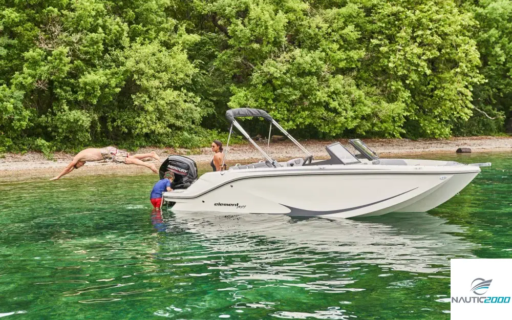 slider 4 Bayliner Element M19