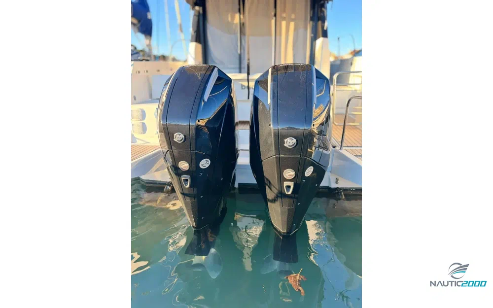 slider 3 Mercury 225