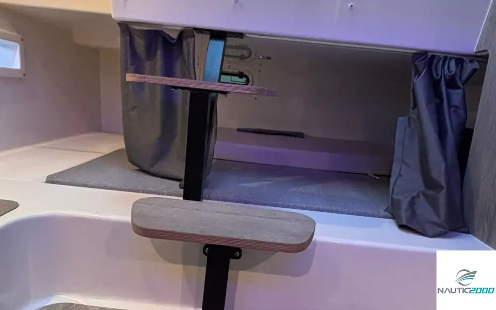 slider 14 Quicksilver Activ 875 Sundeck