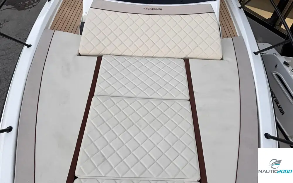 slider 7 Quicksilver Activ 875 Sundeck