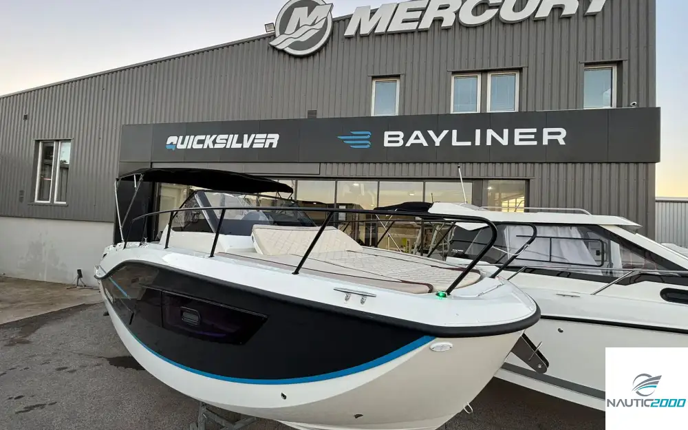 slider 2 Quicksilver Activ 875 Sundeck